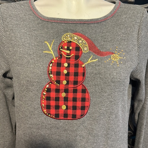 Quacker Factory Gray Long Sleeve Buffalo Plaid Embellished Snowman Thermal Shirt - Picture 4 of 9